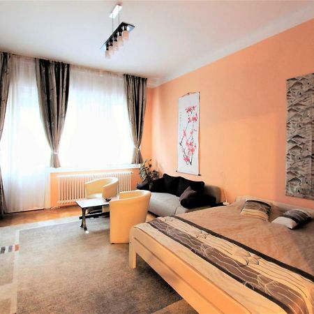 Lili'S Home Будапеща Екстериор снимка